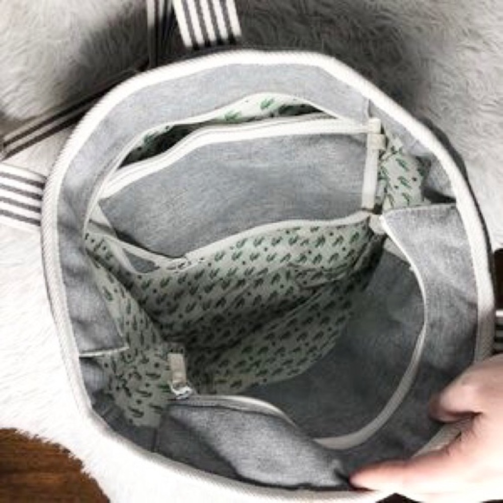 Lacoste Summer Fleece Tote